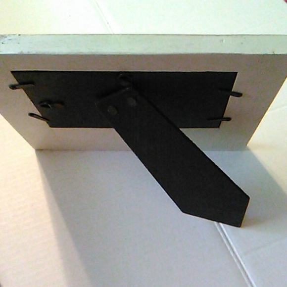 Nwot Distressed off white frame - Picture 3 of 8